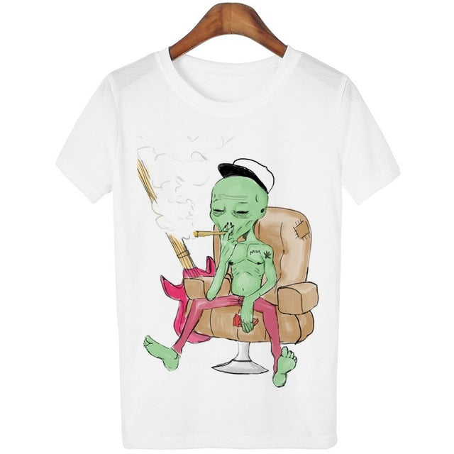 Women T-shirt Smoking Alien